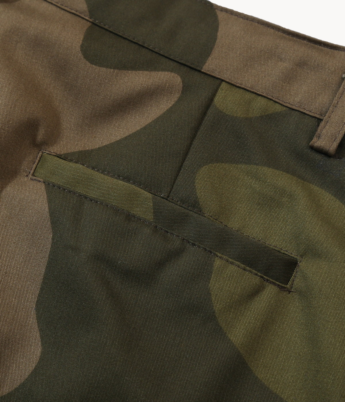 Relax Cargo Pants in Camo