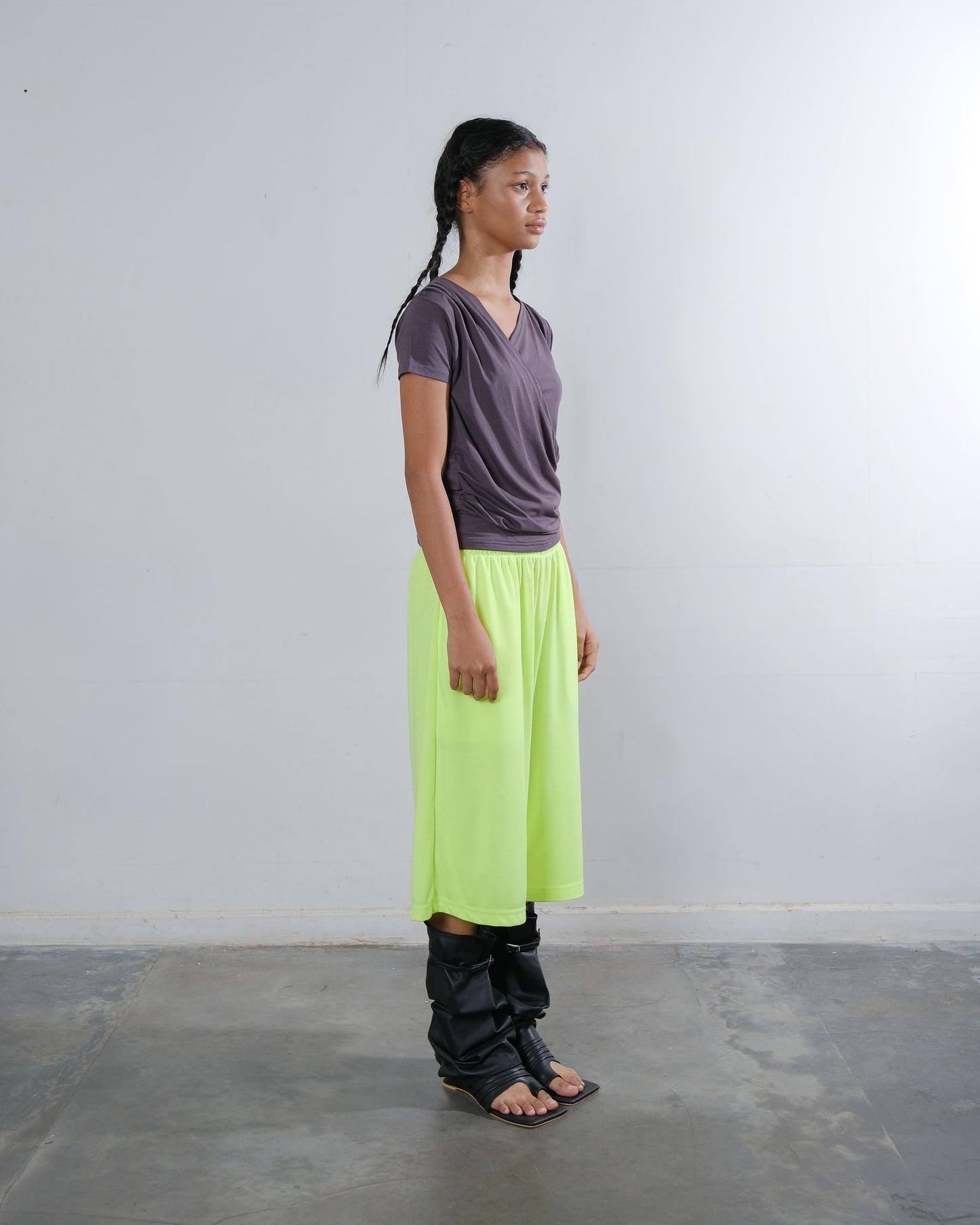 Dahlia Top in Dark Grey