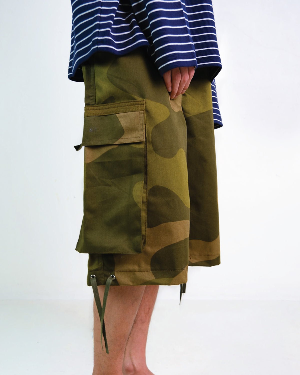 Relax Cargo Pants in Camo